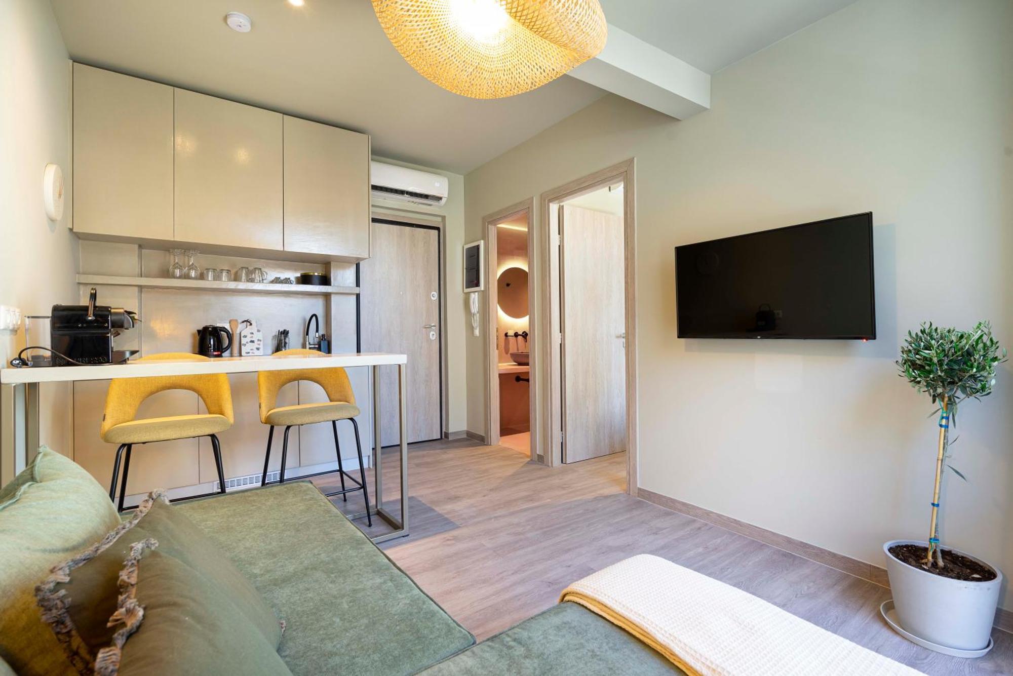 9 Muses Exclusive Suites In Syntagma Athens Exterior photo