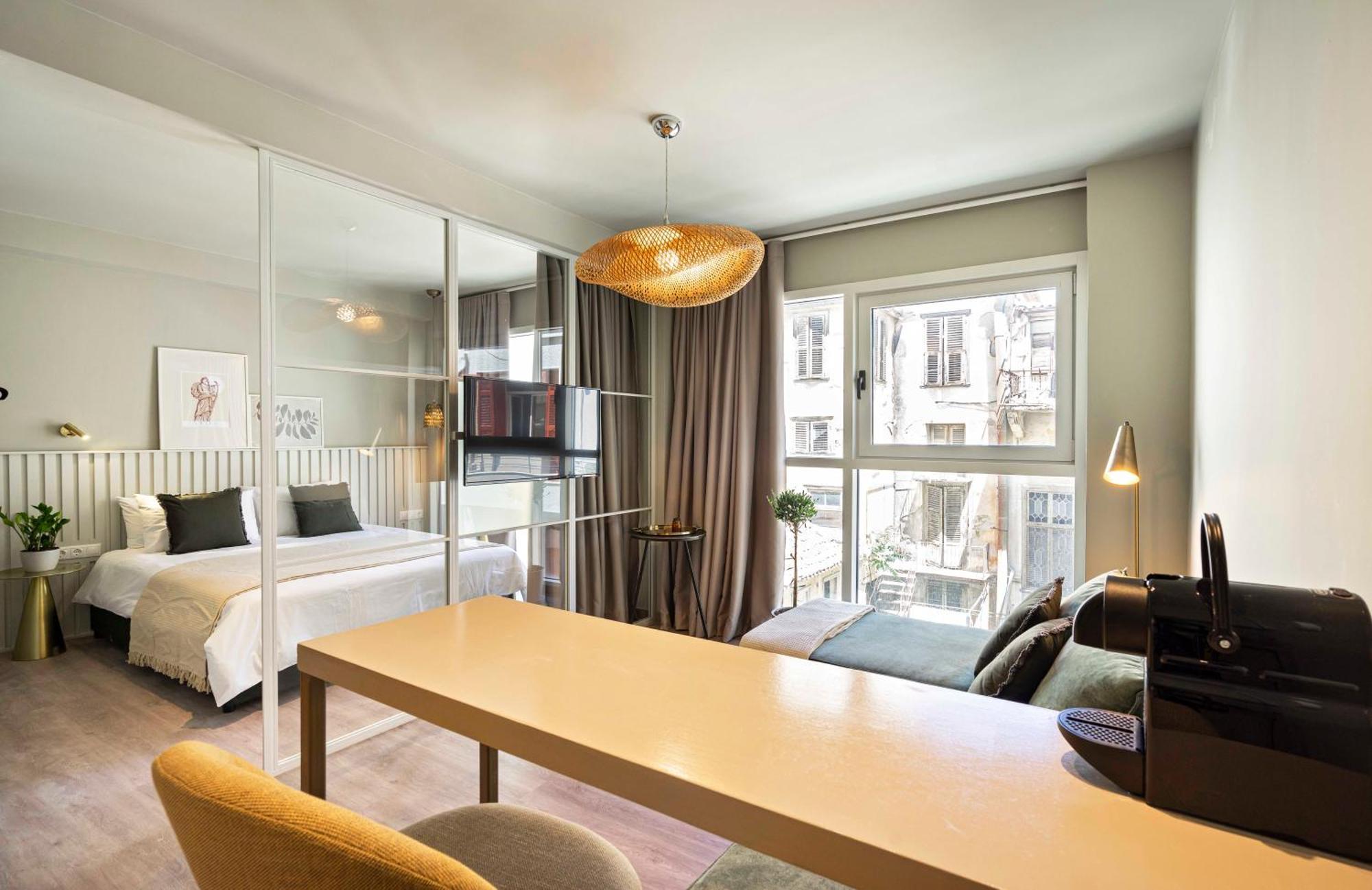 9 Muses Exclusive Suites In Syntagma Athens Exterior photo